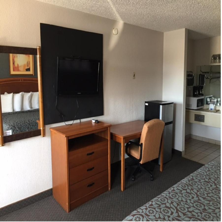 Motel Executive